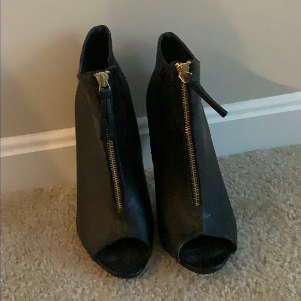 Women’s Open Toe Heeled Booties